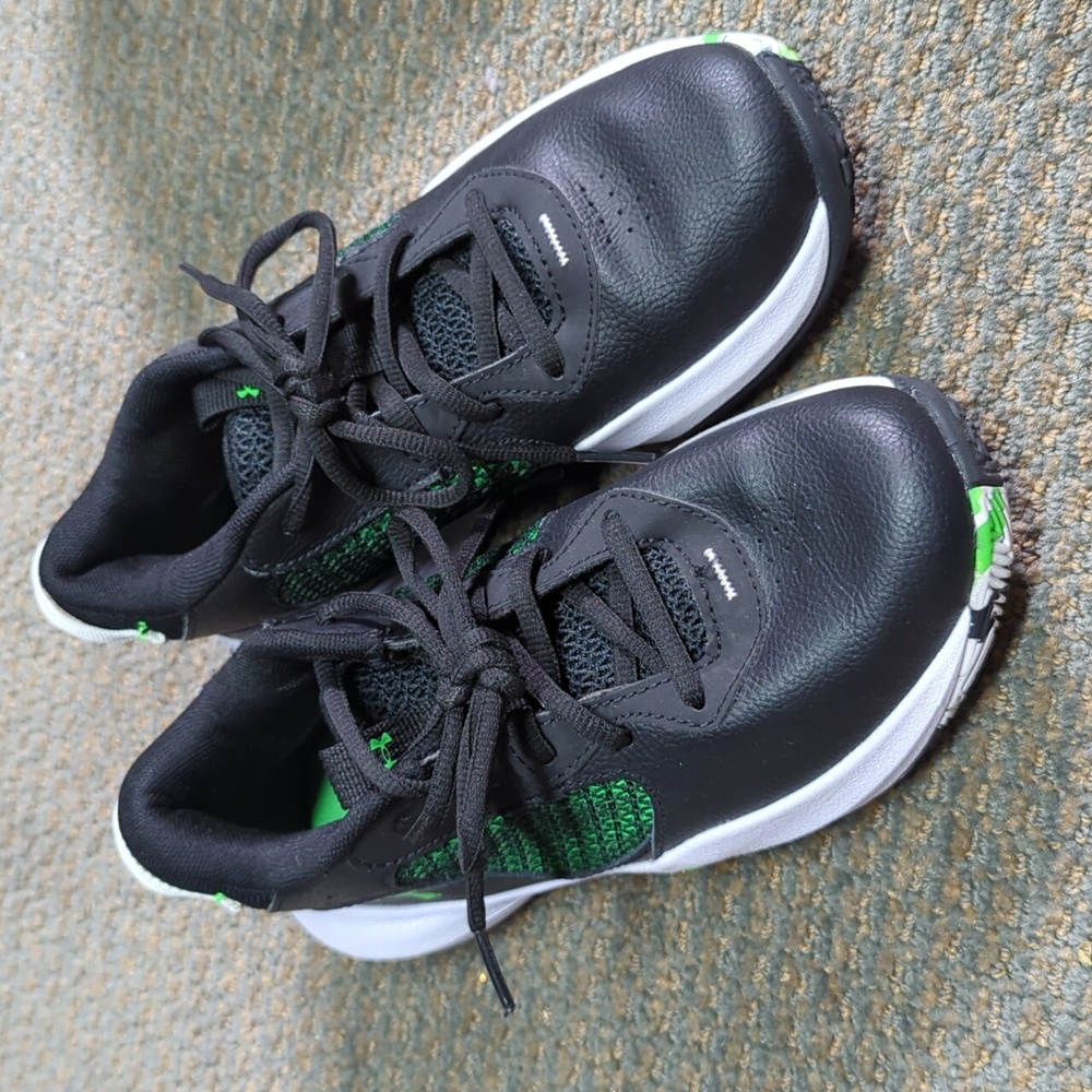 Under Armour Basketball Shoes